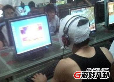 爆头哥出没！中华儿女多奇志 自古网吧多神人