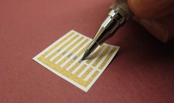 碳纳米管铅笔芯，让你用笔也能画出传感器