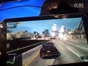 《极品飞车17：最高通缉》PS Vita版演示 小屏幕也能飞出一片天