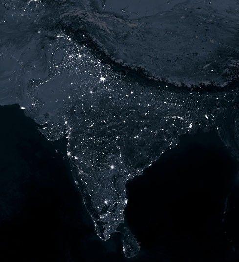 夜景卫星图看各国经济 