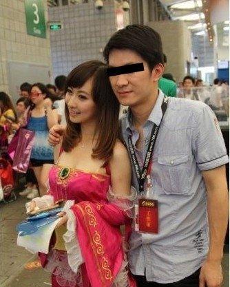 看那些爱吃豆腐的游戏伪粉丝 玩游戏是假把妹是真