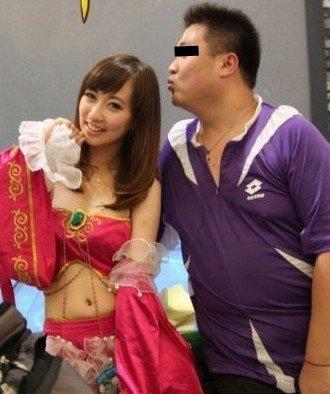 看那些爱吃豆腐的游戏伪粉丝 玩游戏是假把妹是真
