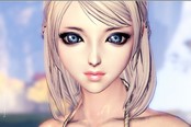 今日剑灵美图 浓眉大眼的金发妹子内衣展示