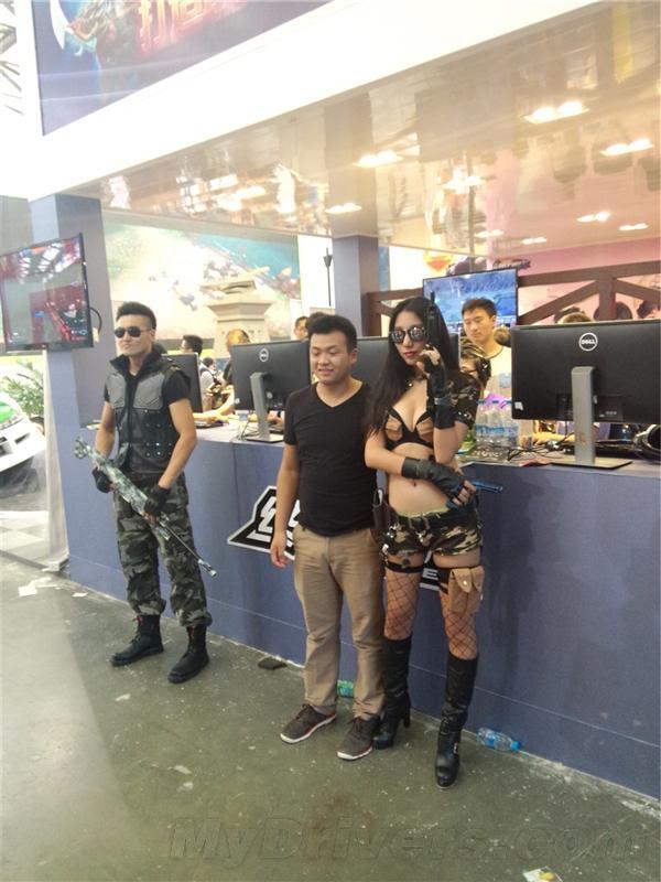 走马观花逛CJ：看ChinaJoy 2014的妹子们