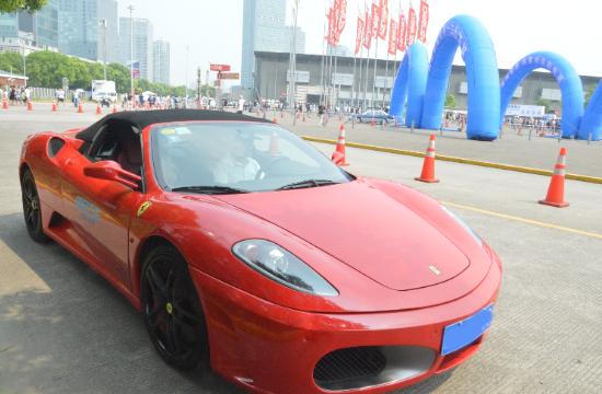 2016CJ首日玩家歡樂登場 看CJ極品姿勢大盤點(diǎn)