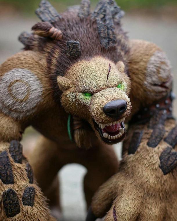 女藝術(shù)家制作《魔獸世界》生物雕塑 媲美官方手辦