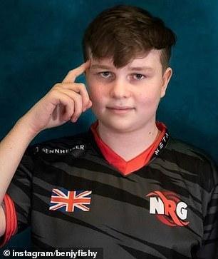 英國(guó)15歲少年退學(xué) 成為《堡壘之夜》職業(yè)選手