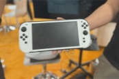 Switch2模型机展出 V字型充电桩与手柄样式曝光